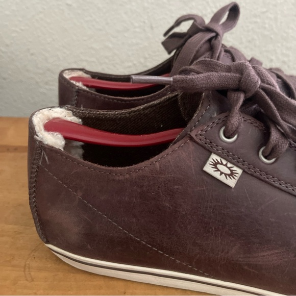 UGG Australia Mens Vanowen Sneaker Shoes Brown Leahter Lace Up Low Top Size: 12 - Picture 3 of 12